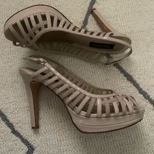 Tan heels White House black market